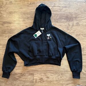 Peanuts Aéropostale Cool Snoopy Cropped Full-Zip Hoodie Size Medium